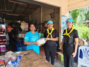 ตรวจเยี่ยมพบปะประชาชนประชาชน 18 กลุ่มเป้ามาย(ผู้ป่วยในพระบรมราชานุเคราะห์)